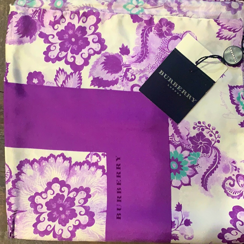 BURBERRY SILK SCARF